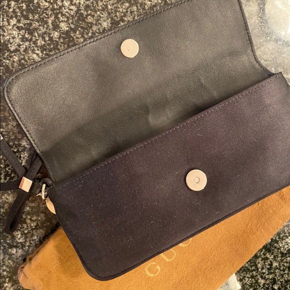 Vintage Gucci Clutch - Picture 3 of 4